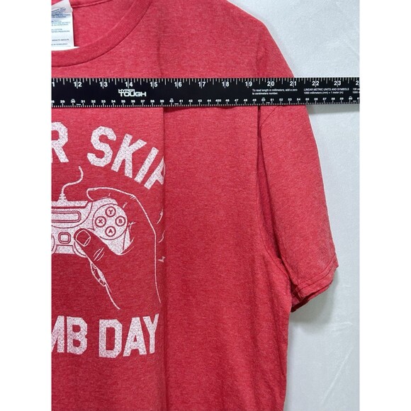 Never Skip Thumb Day Unisex XL Graphic Short Sleeve Red T-Shirt - Picture 2 of 8